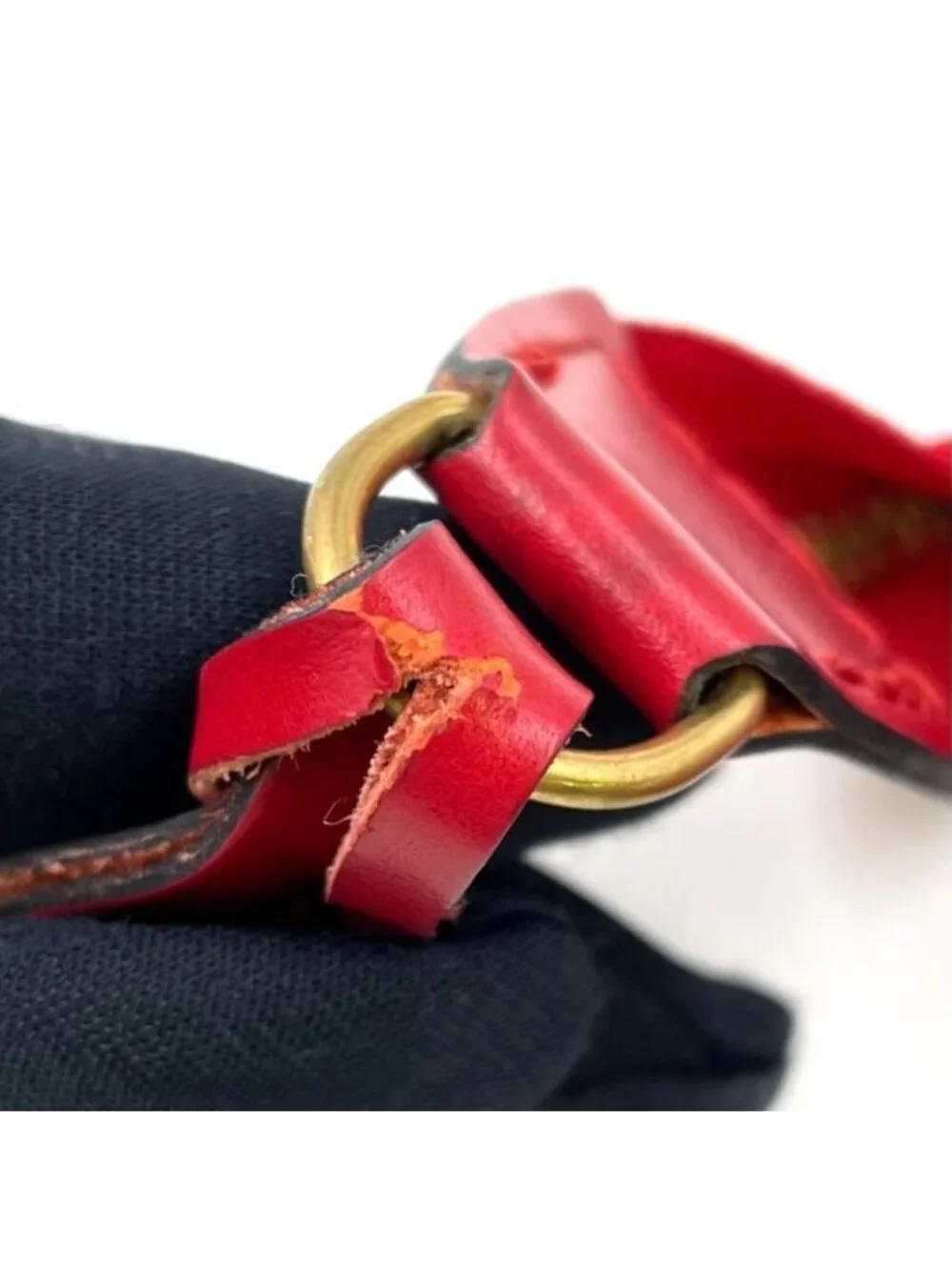 Louis Vuitton Pochette Epi Castilian Red Leather Handbag Gold - Picture 7 of 15